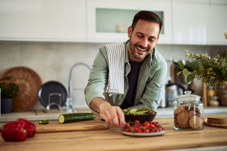The best weight loss diet plan for men over 40  